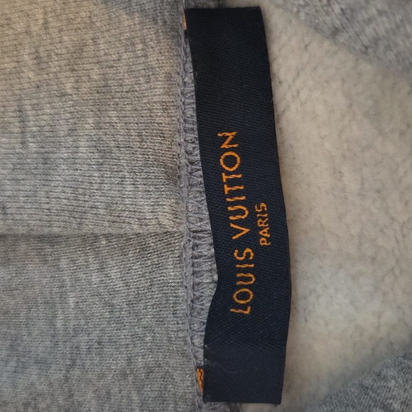 Louis Vuitton Tourist Vs, Purist Tuffetage Large Gray Hoodie with Green Text - Picture 9 of 17